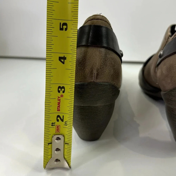 El Rino Tan Leather Heeled Ankle Booties - Picture 7 of 10